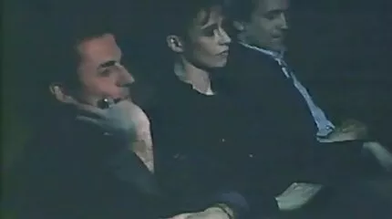 Hvid lærer kneppet af sort studerende med silikone bryster