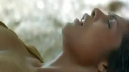 Russiske coeds fucking i alle huller under Orgie