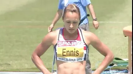 Let tilgængelig tøs slikkede røv ved afhentning og kneppet i Fisse