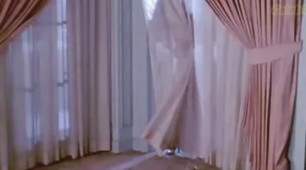 En ung sløv fik en hård pik fra en kåt fyr