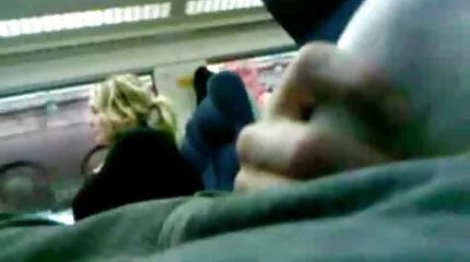 Coach i rummet sektion smuk pige og hendes fisse kneppet på gulvet