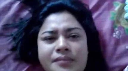 Datter gav far en anal plug og fik lov til at skubbe den i røvet