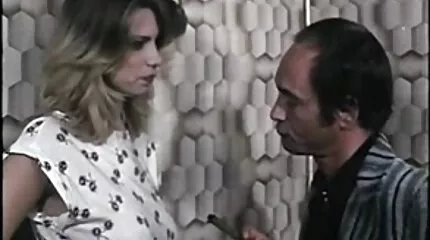 Fyr fucked busty blonde efter onani