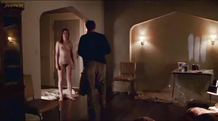 Stjæle med intim haircut suget nabo ved døren og givet til ham i sengen